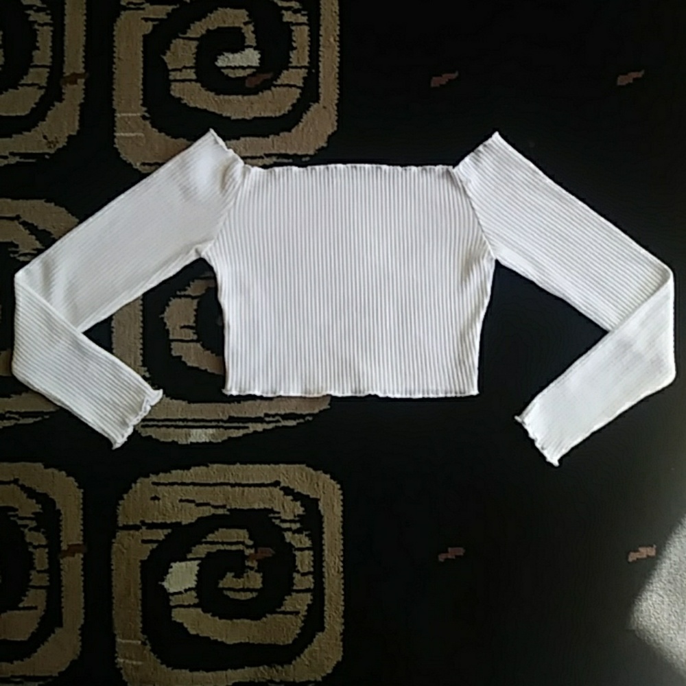 White cropped long sleeve